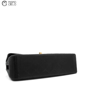 Maxi Classic Flap Shoulder Bag