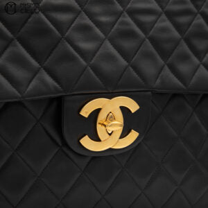 Maxi Classic Flap Shoulder Bag