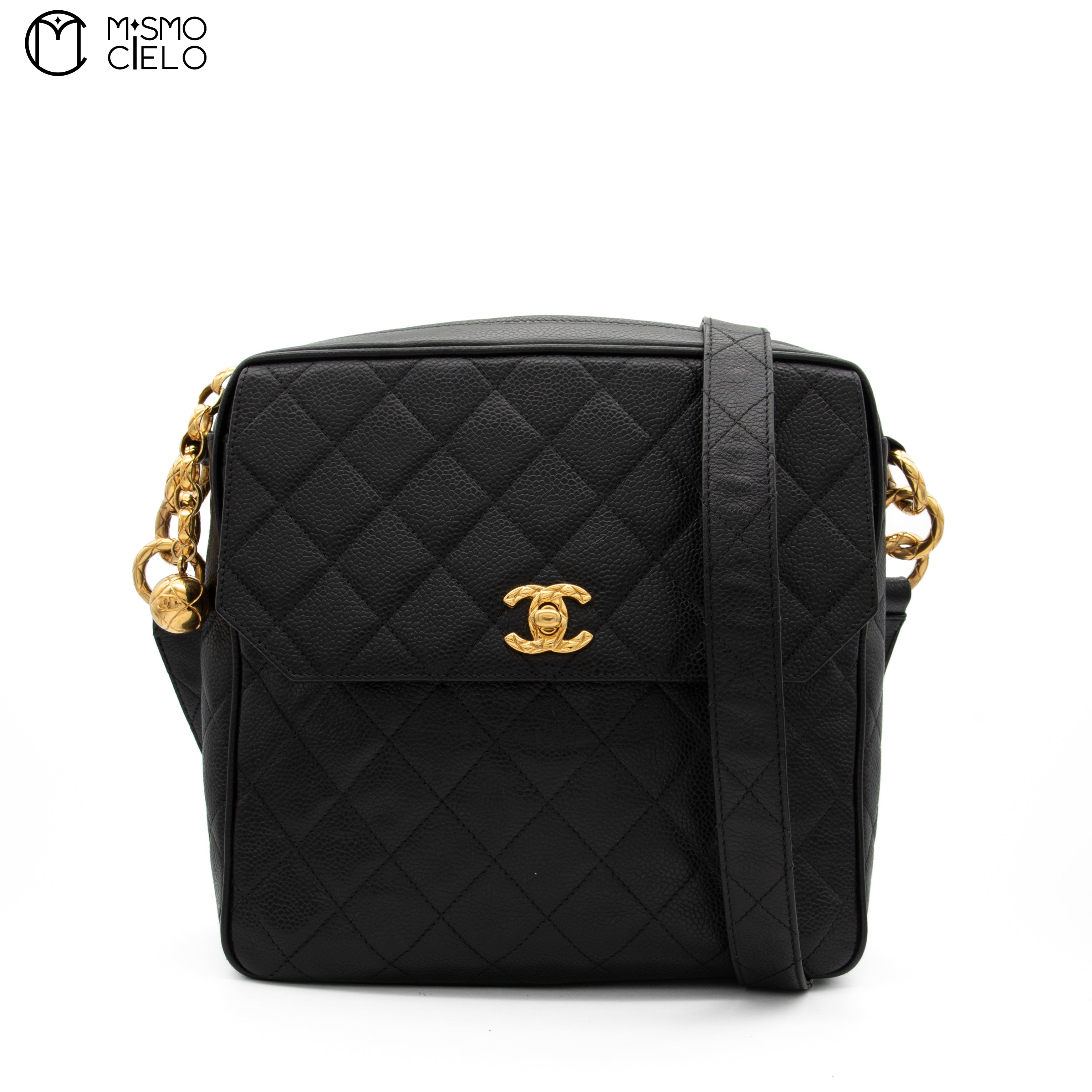 Black Caviar Gold Chain Shoulder Bag