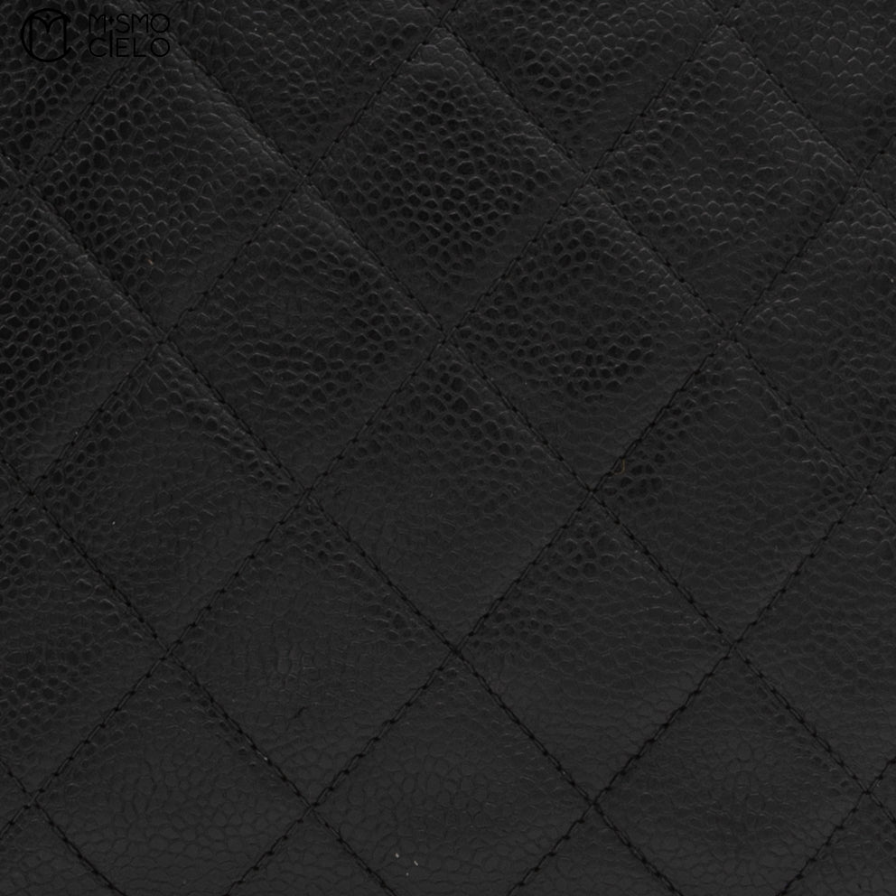 Black Caviar Gold Chain Shoulder Bag