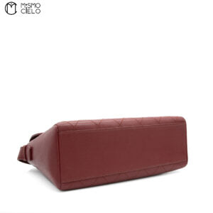 Caviar Skin Shoulder