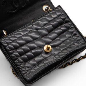 Crocodile Turn Lock Chain Shoulder Bag
