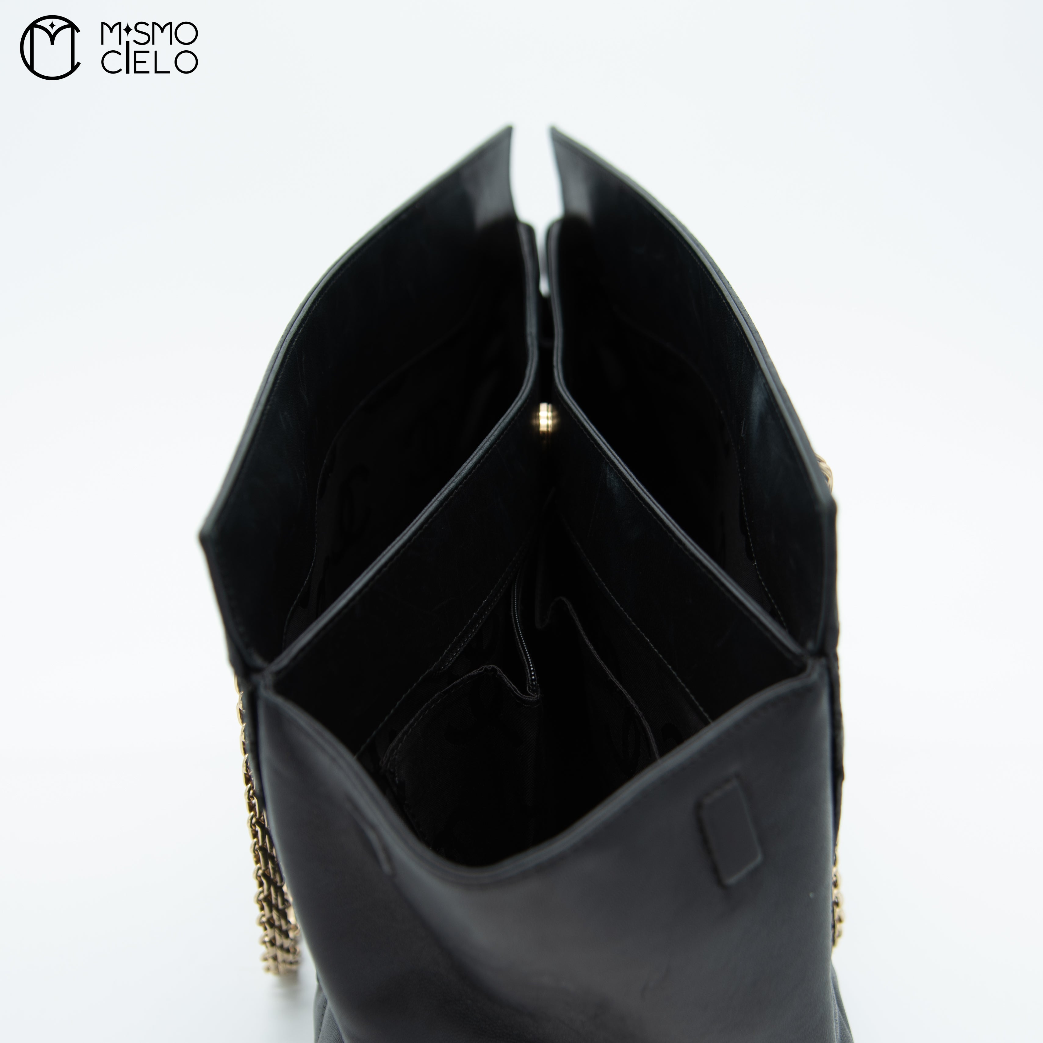 Ultra Stitch Matelasse chain Tote Bag