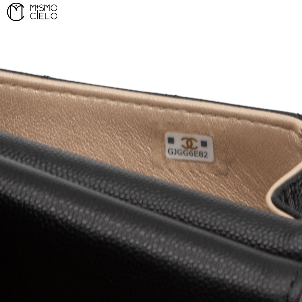 Matelasse Caviar Skin Coco Mark Pouch