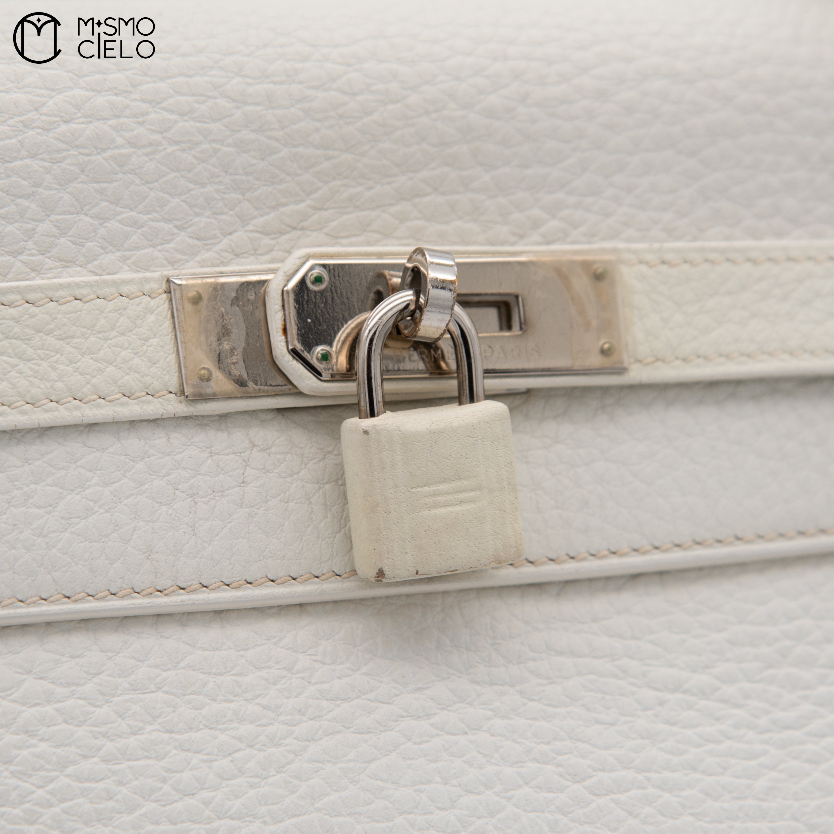 Authenticated Kelly 32 Clemence White Square F Engraved