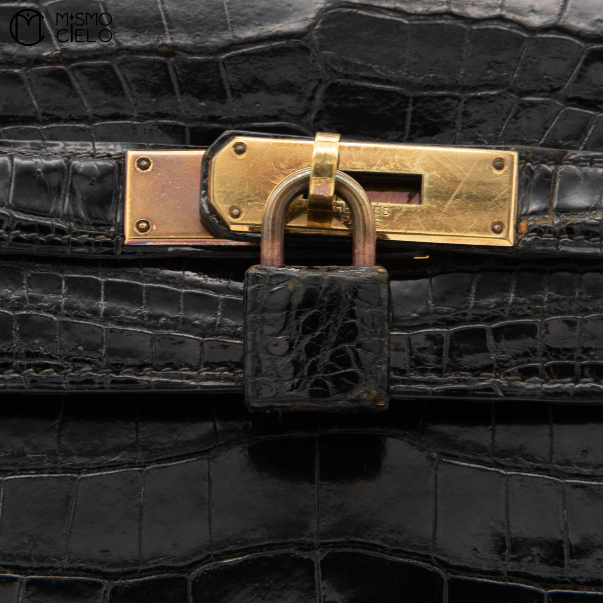 Authenticated Kelly 32 Noir Crocodile Handbag T series
