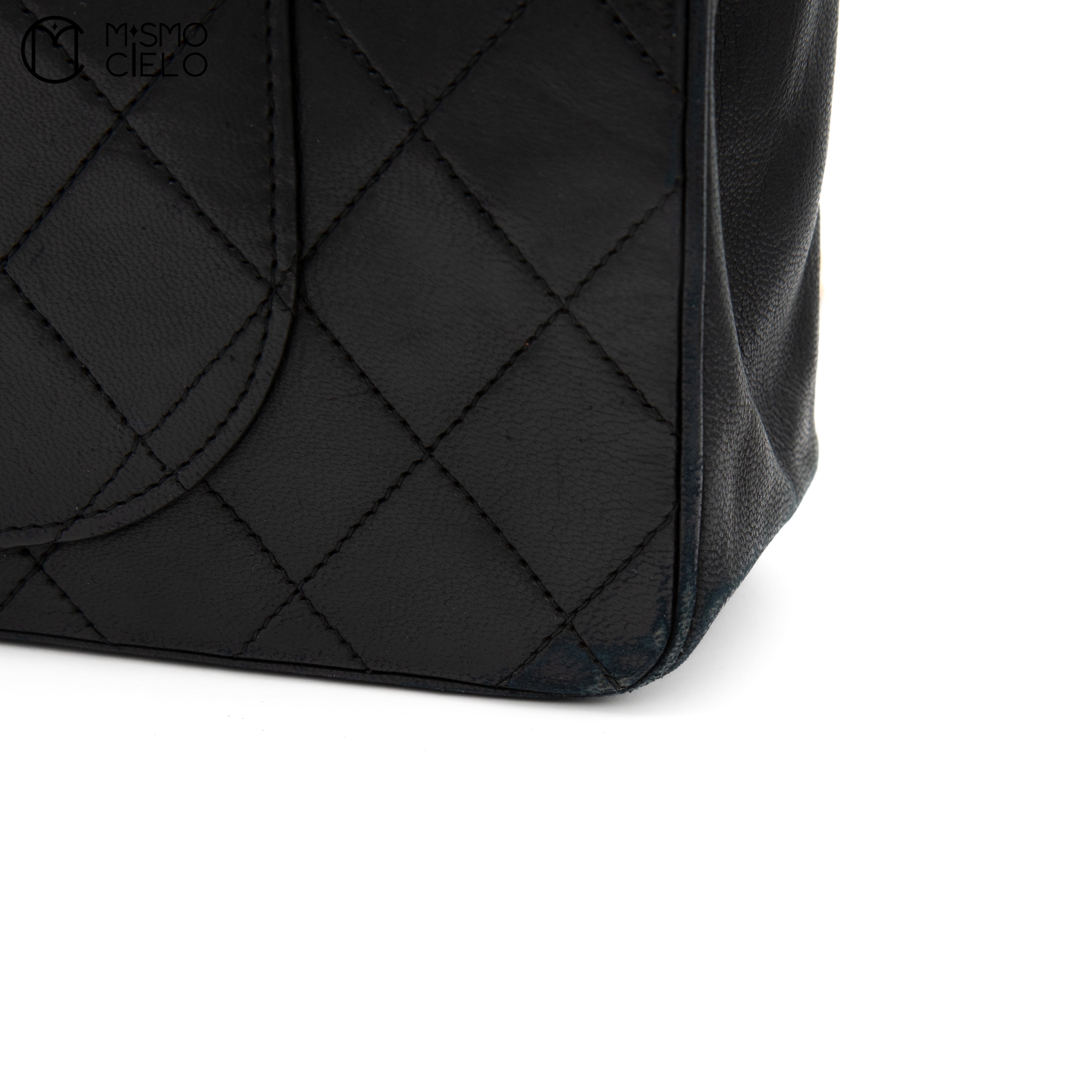 Double flap lambskin Matelasse Turn lock