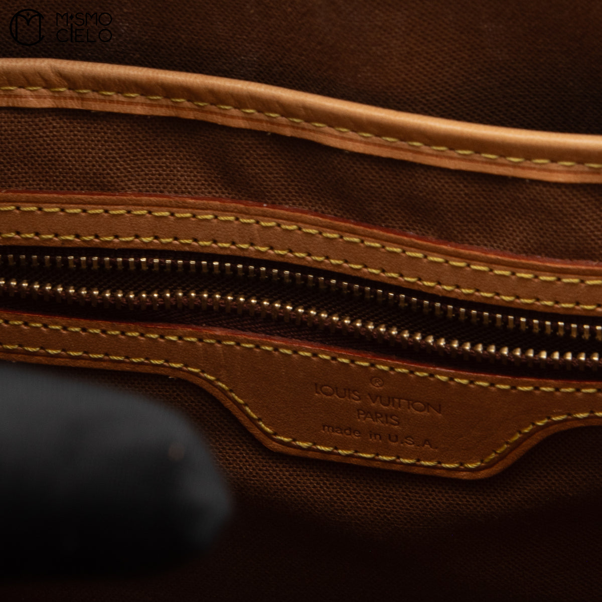 Vavin GM Tote Bag