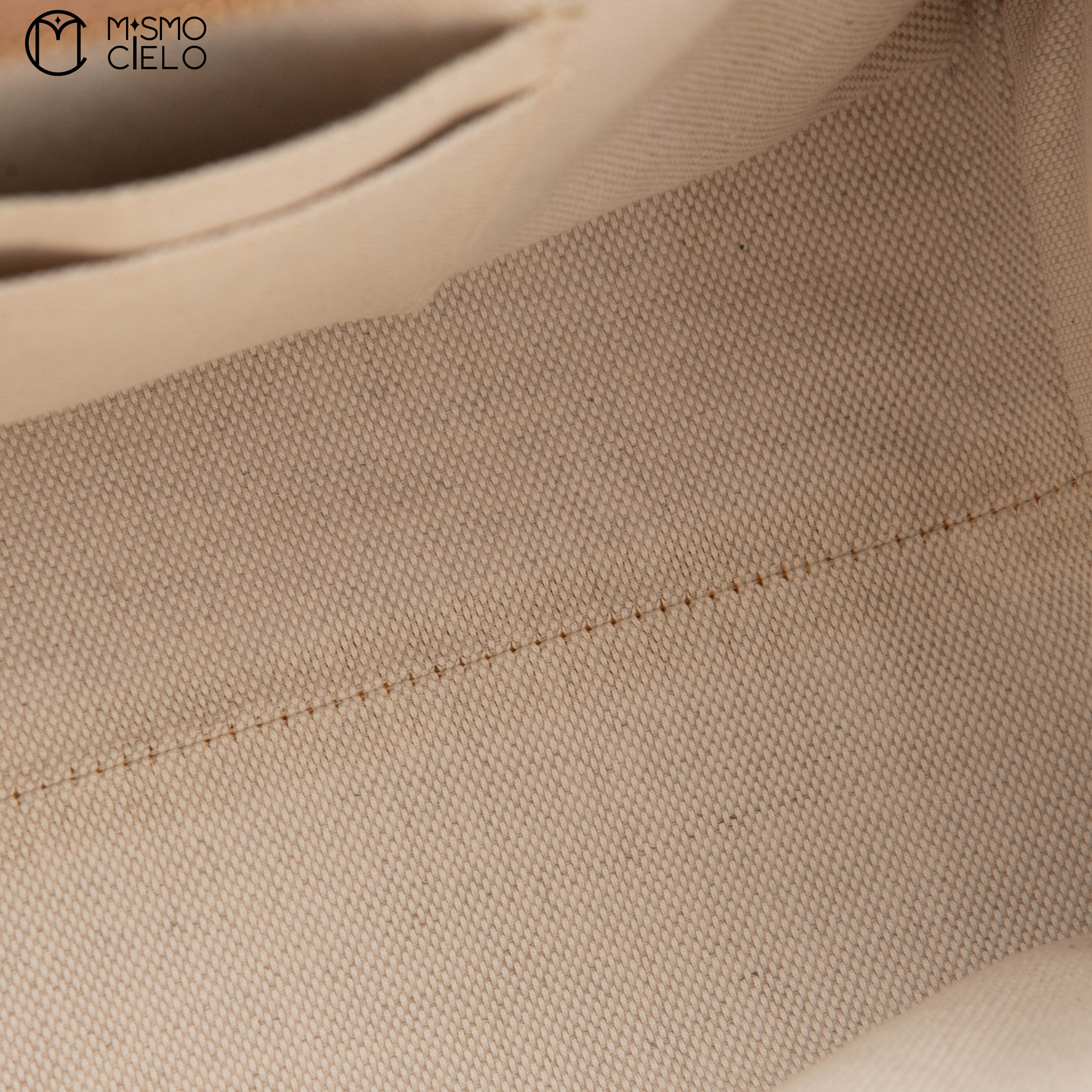 GUCCI Large Beige Soho Leather Handbag