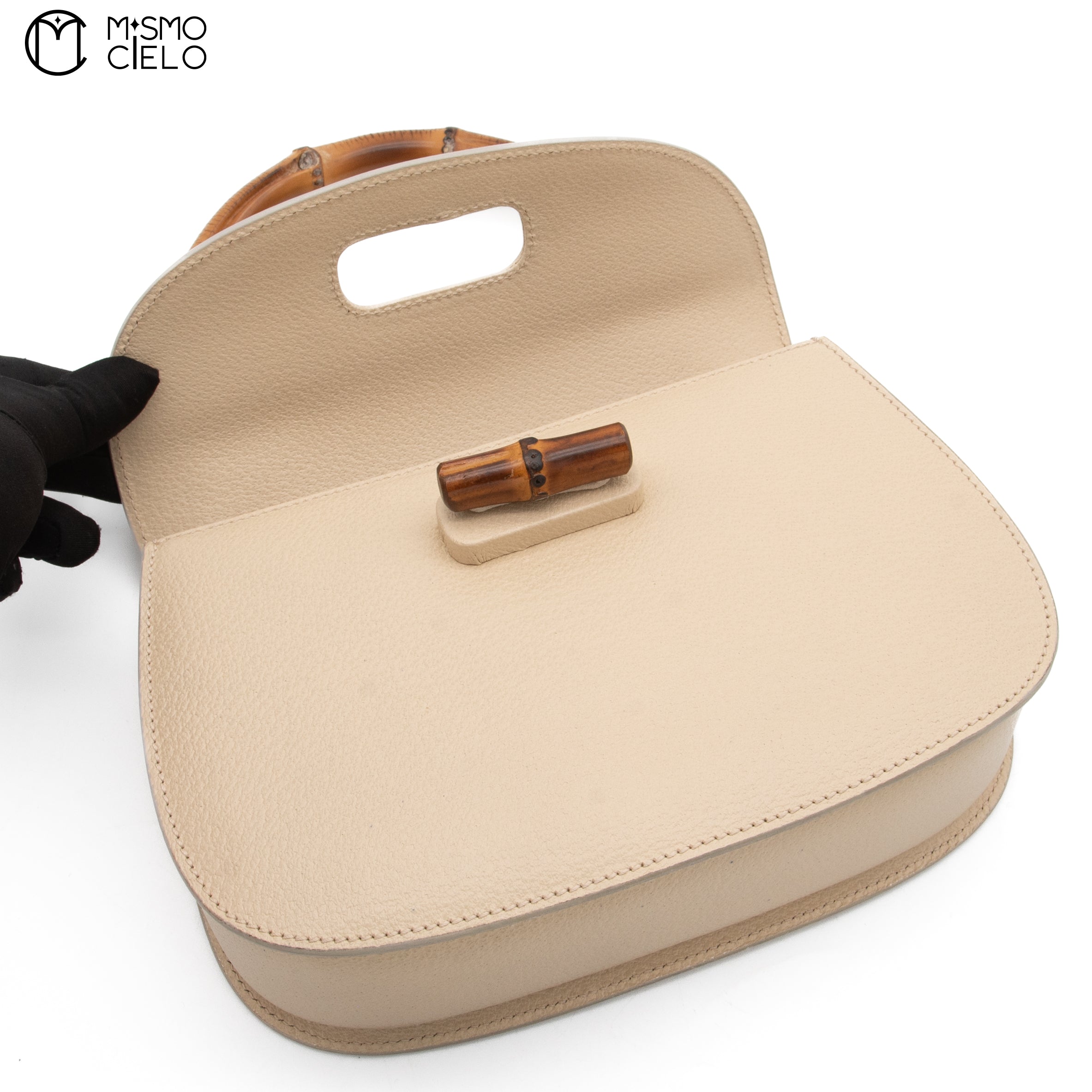 GUCCI Cream Vintage Bamboo Handbag