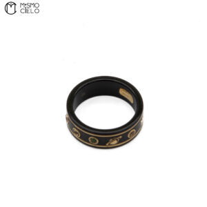 18K Gold and Topaz Icon 3.2g Ring