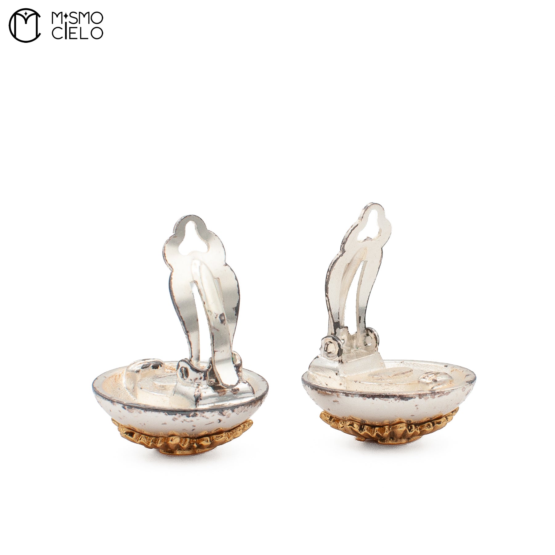 96A Coco Mark Classic Vintage Clip-on Earrings