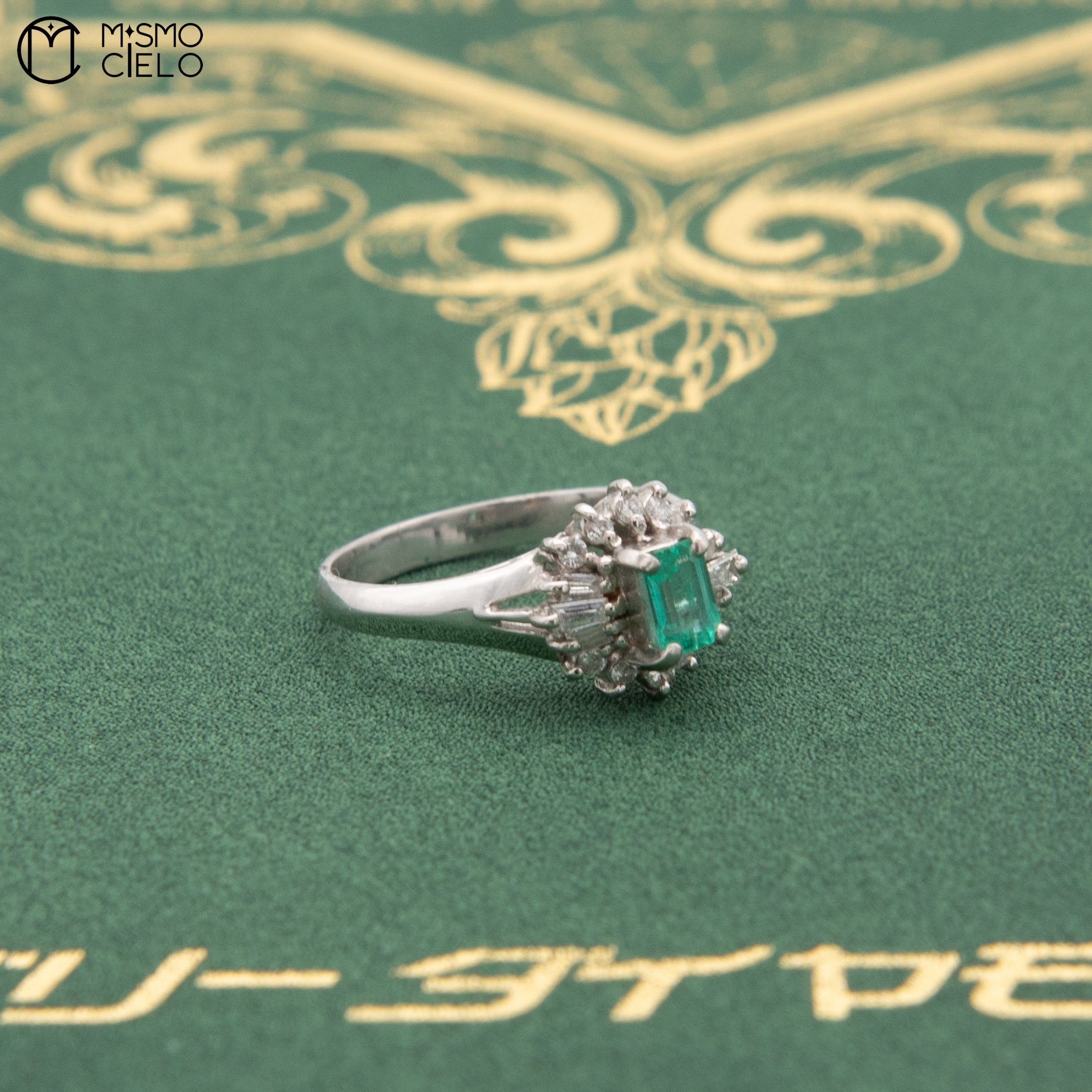 MY BEADS LUXE # PT900 Emerald and Diamond 3.9g Ring 0.31Ct E  0.27Ct D