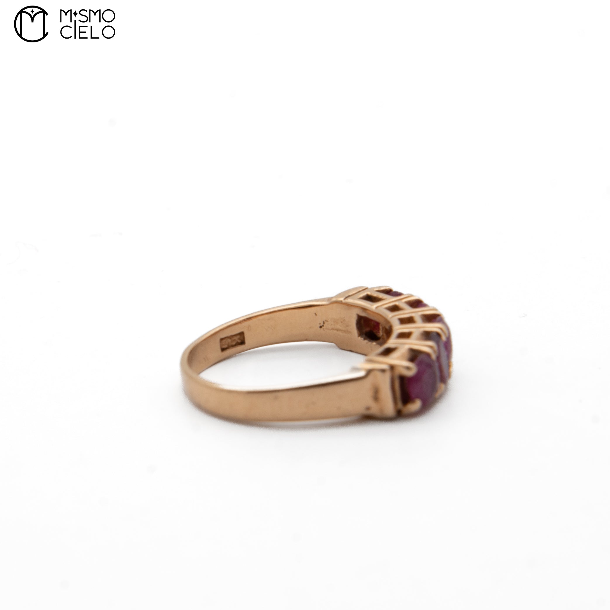 18 K Gold 67% and Ruby 4.3g Ring