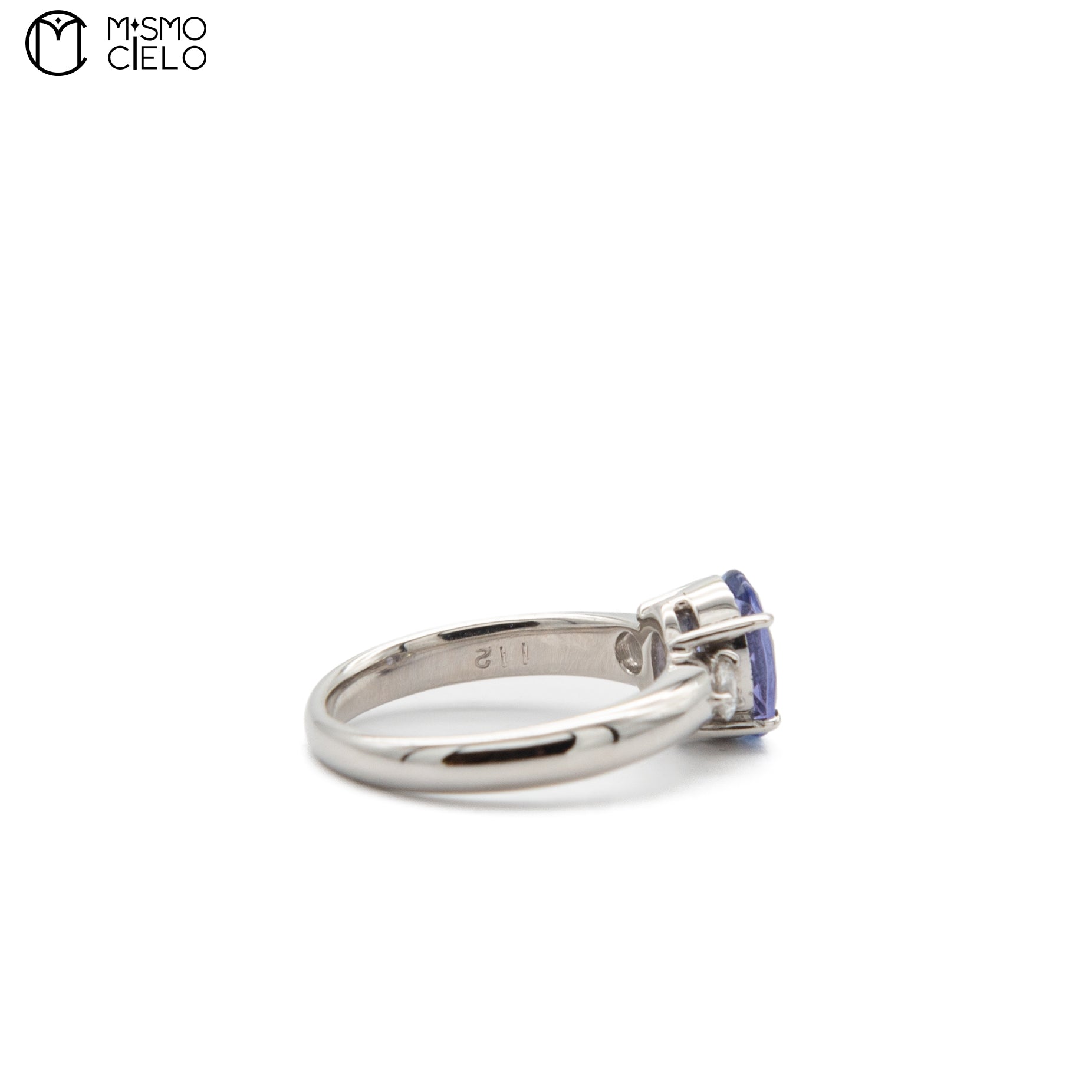 900 Tanzanite and Diamond 4.5g Ring