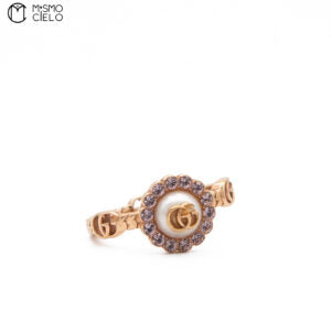 Ring with Peal and Crystals