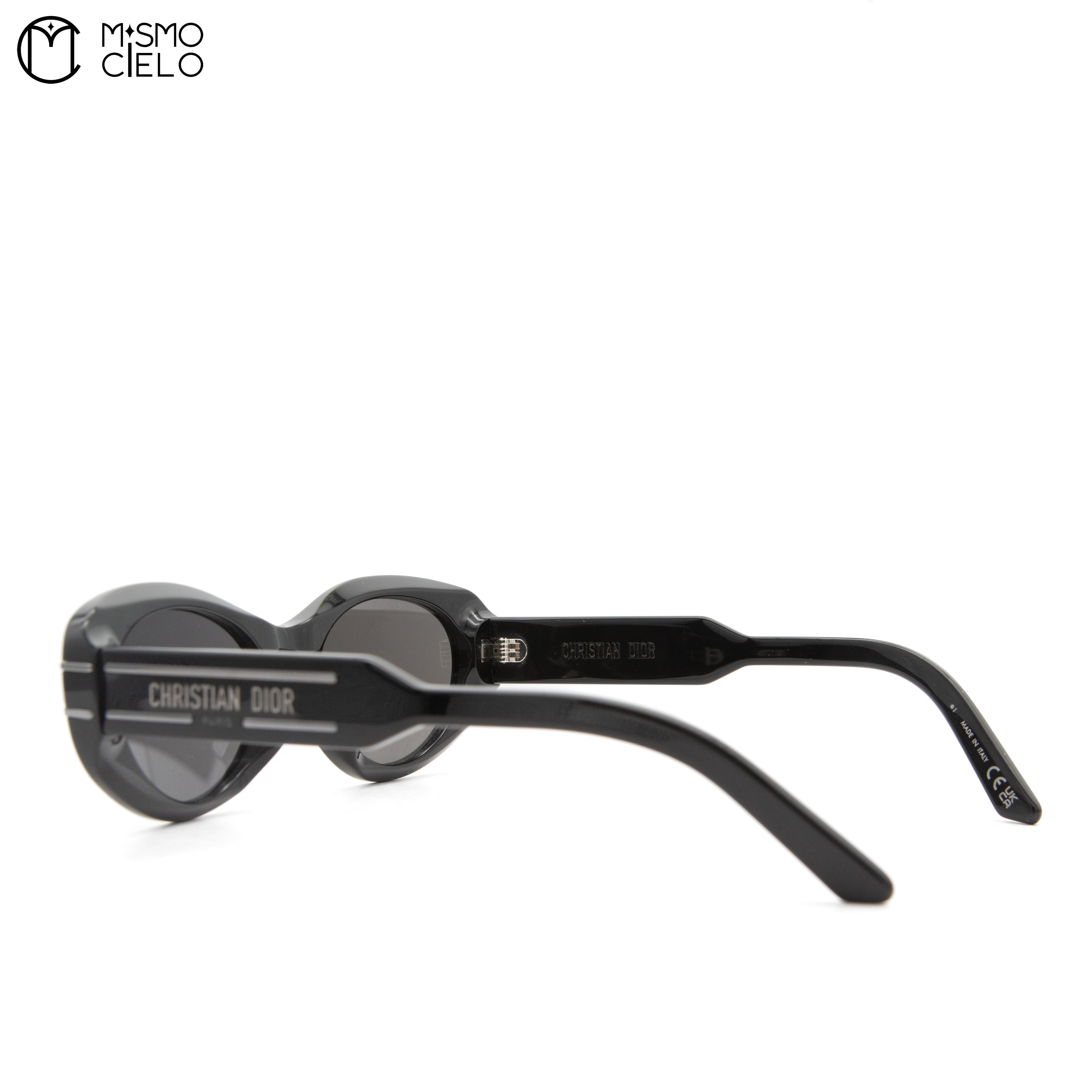 Signature B8U Black Oval Sunglasses