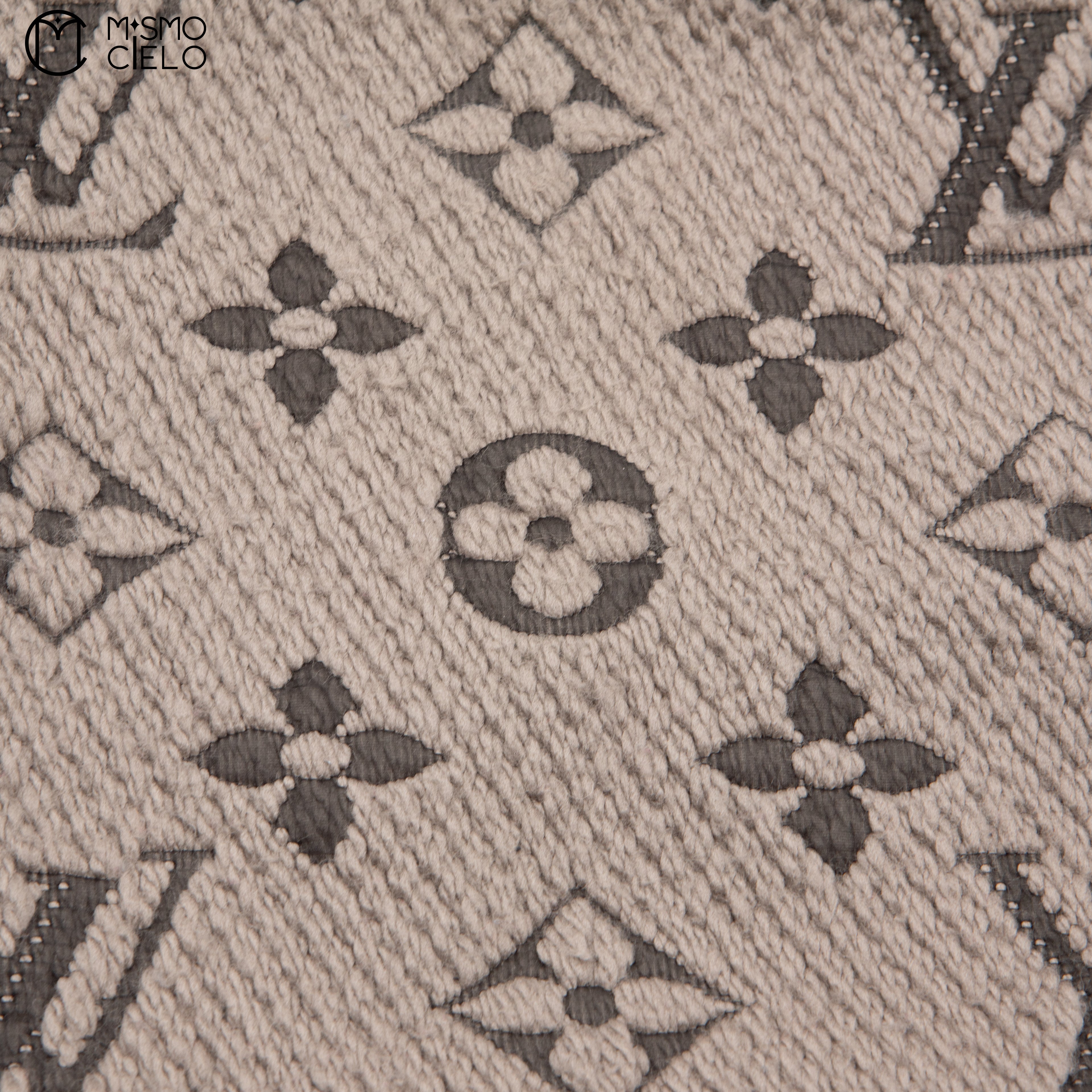 LOUIS VUITTON Monogram Logo Brown Echarpe 160 cm