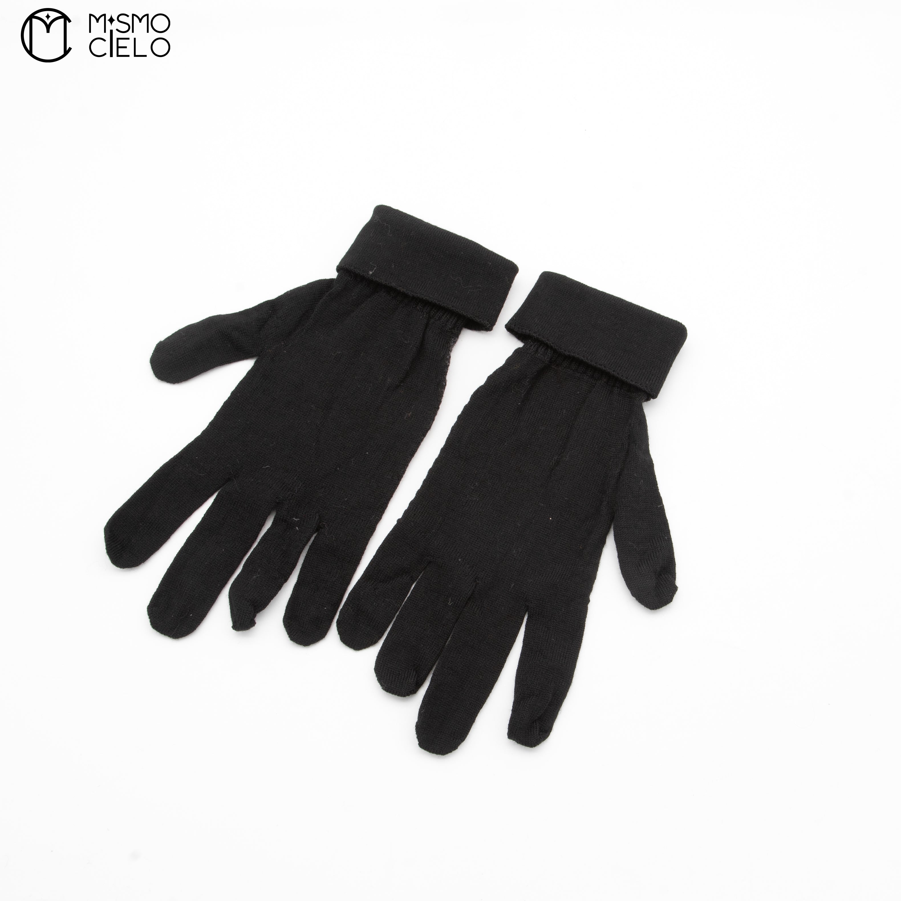 Gon Petit Damier Gloves