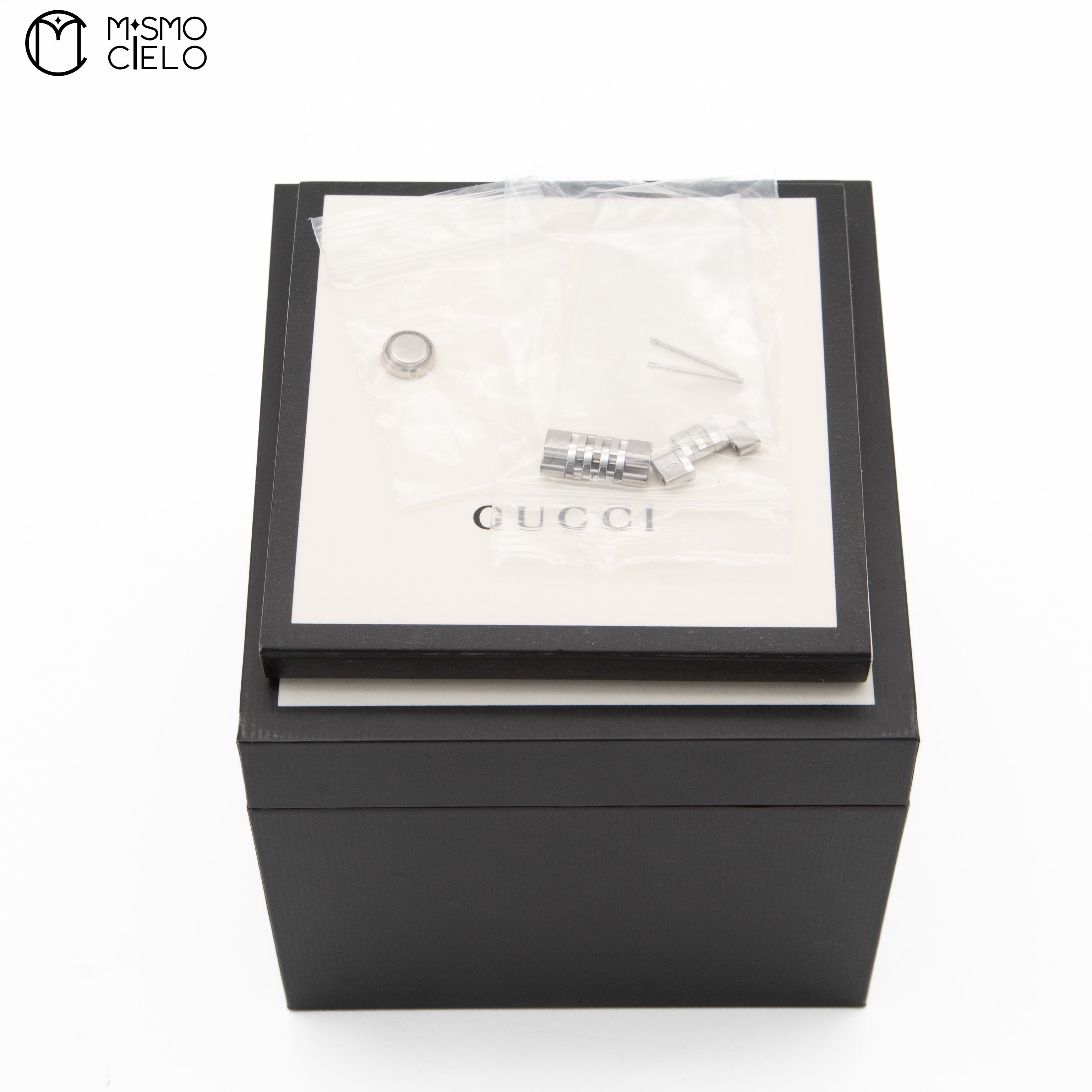 126.4 Green Dial Timeless G  Stainless Steel Watch *