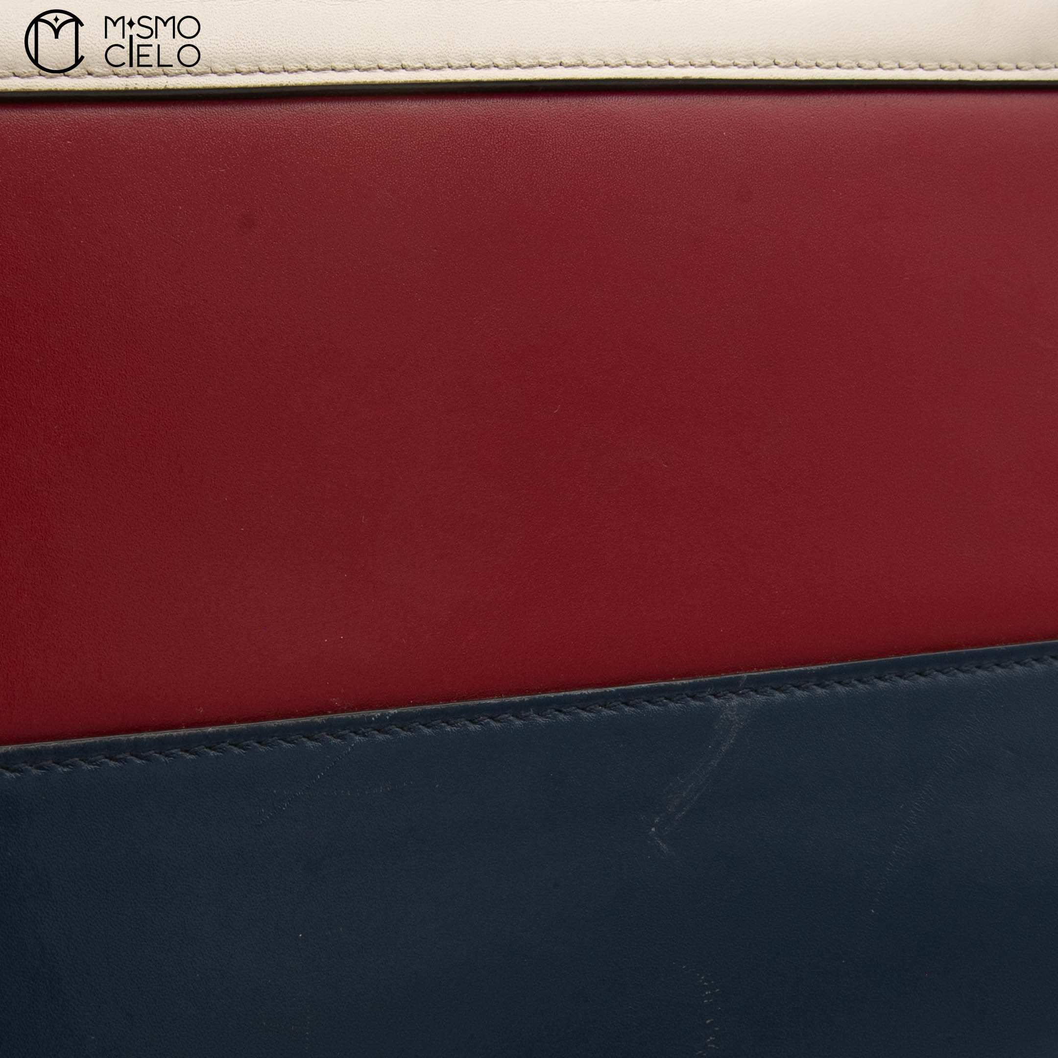 Blue Red and Cream Queen Margaret Bee Hand Bag with Strap