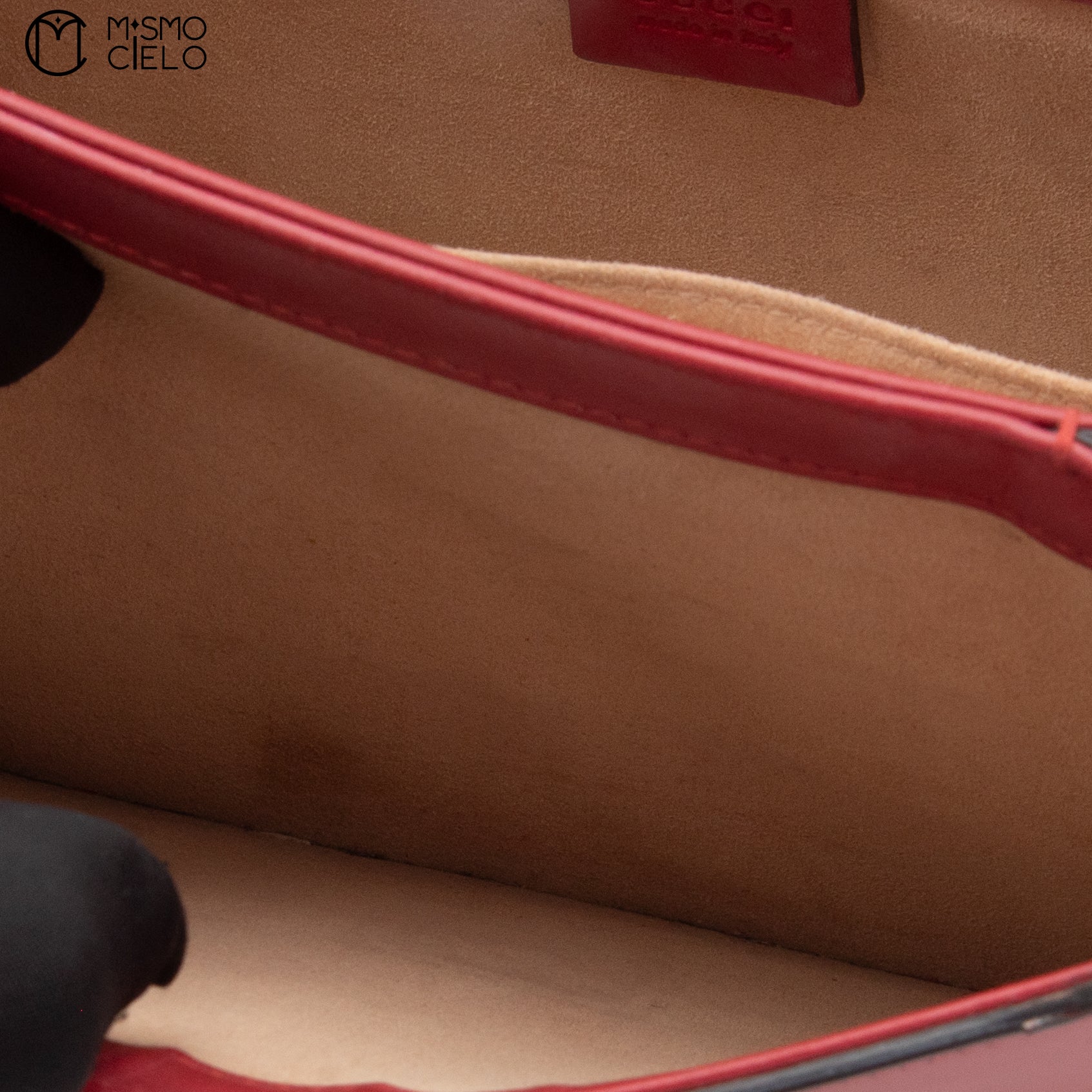 Red Queen Margaret Bee Hand bag with Strap