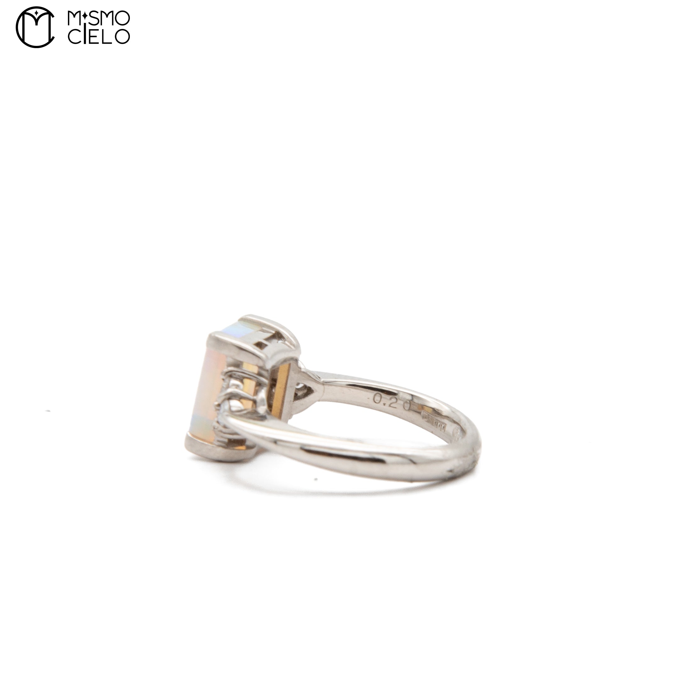 900Pt Opal and Diamond Ring 6.9g Size 9