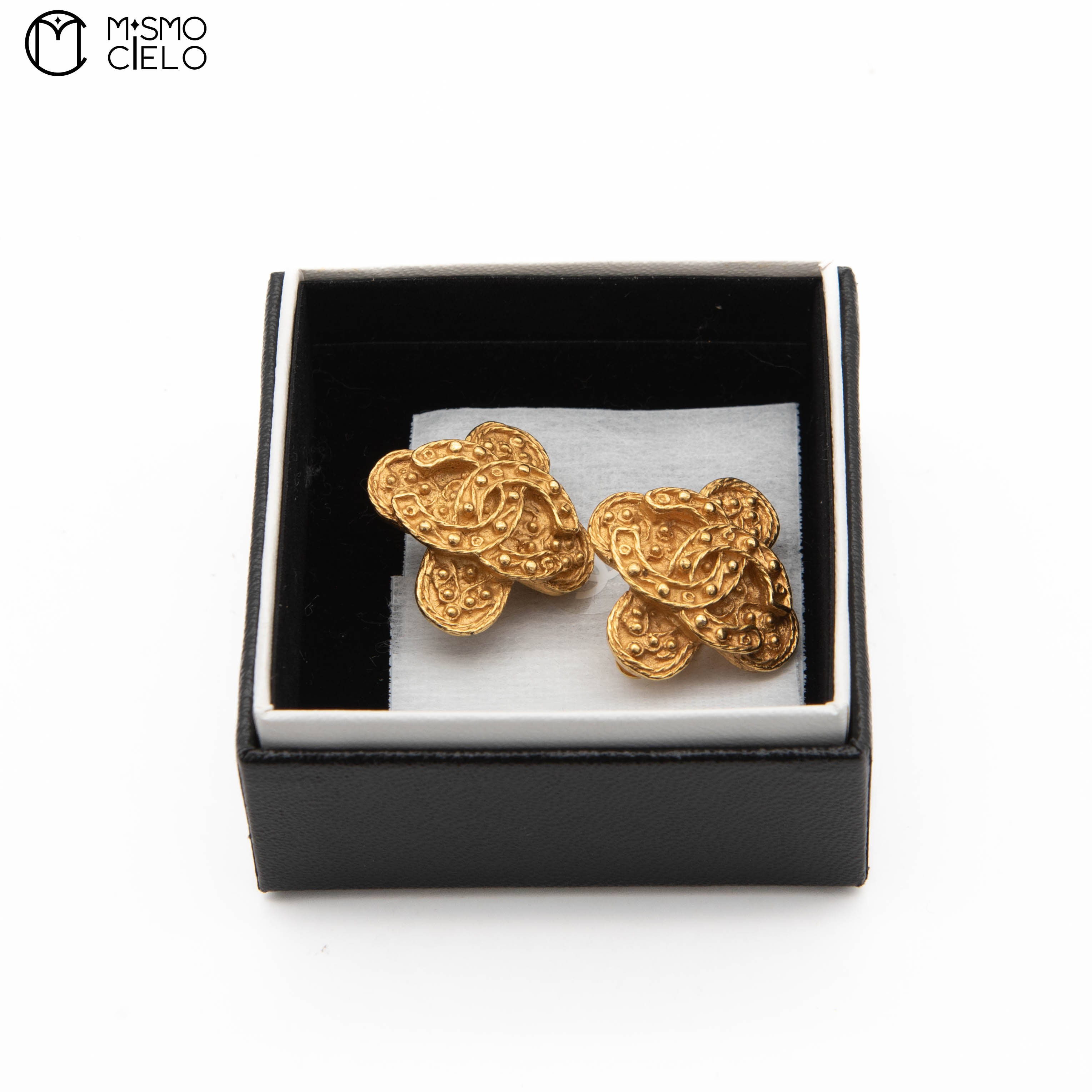 1994 Autumn Vintage Clip-on Earrings