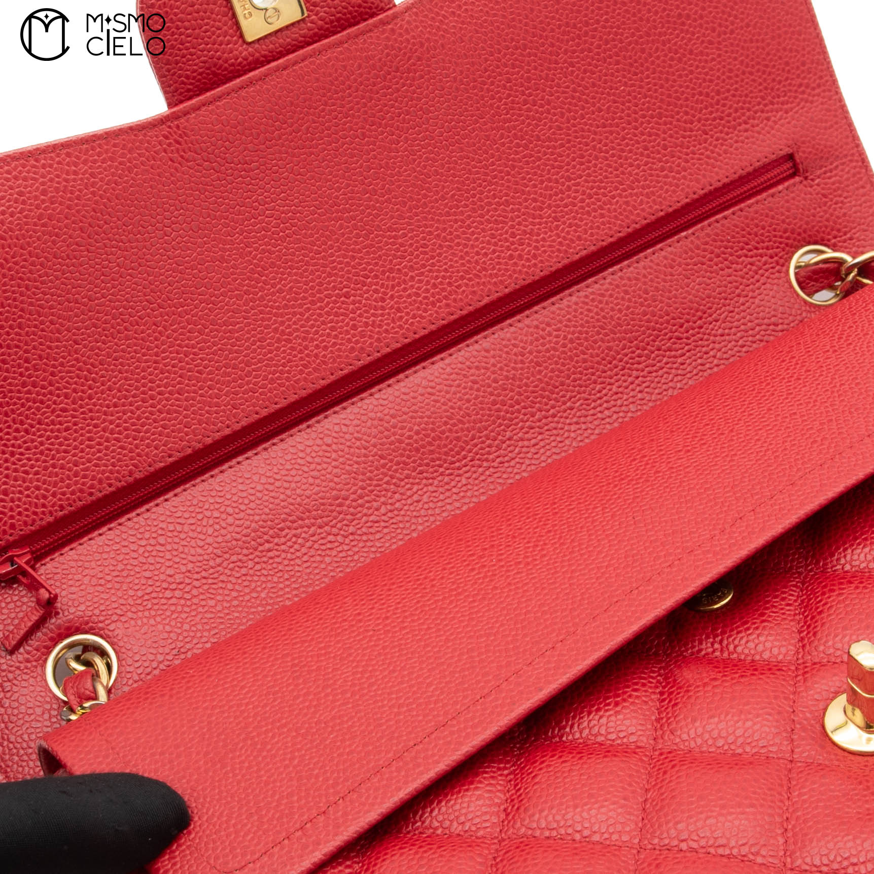 Red 30 Matelasse Classic Caviar Skin Double Flap Shoulder Bag