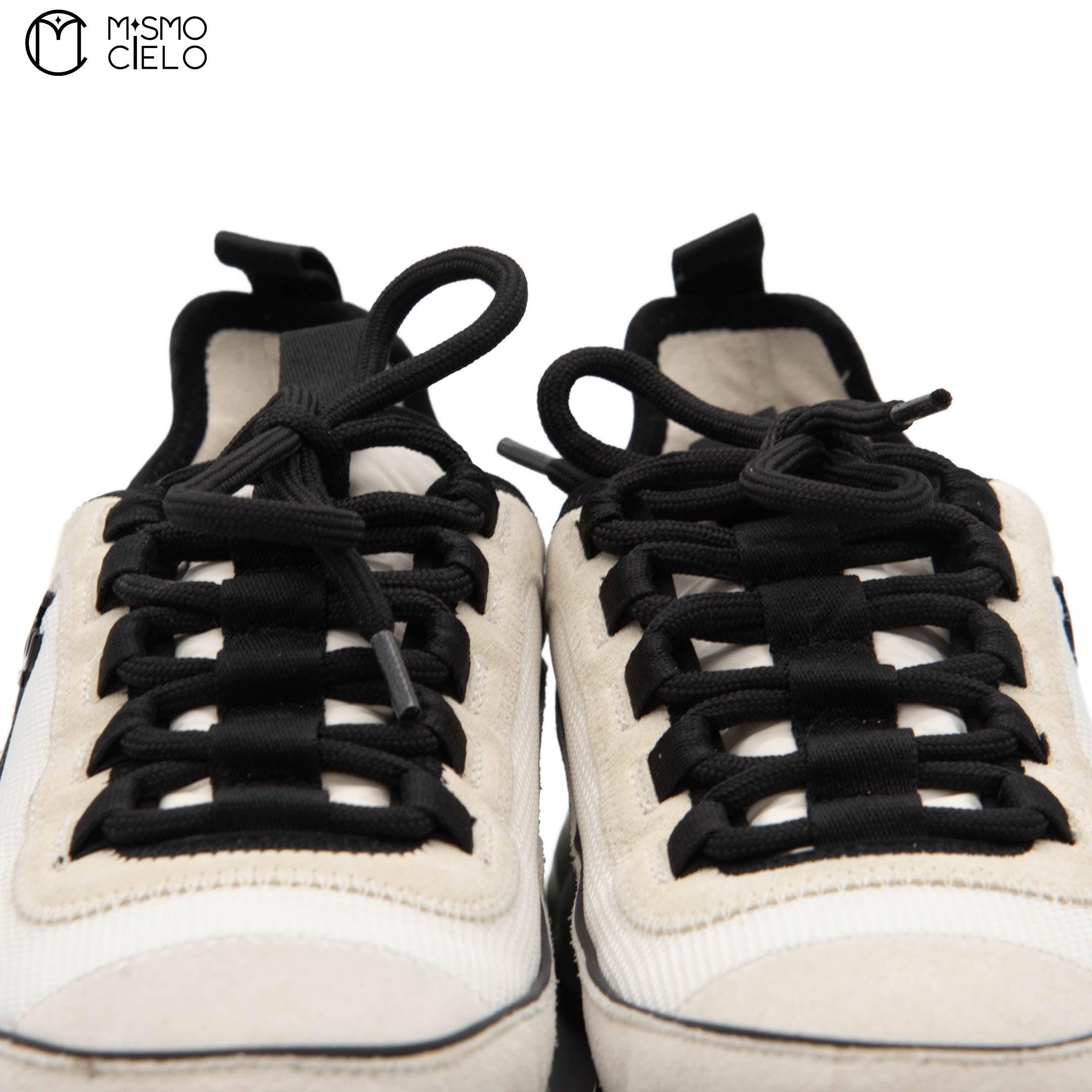 Sneaker Size 38