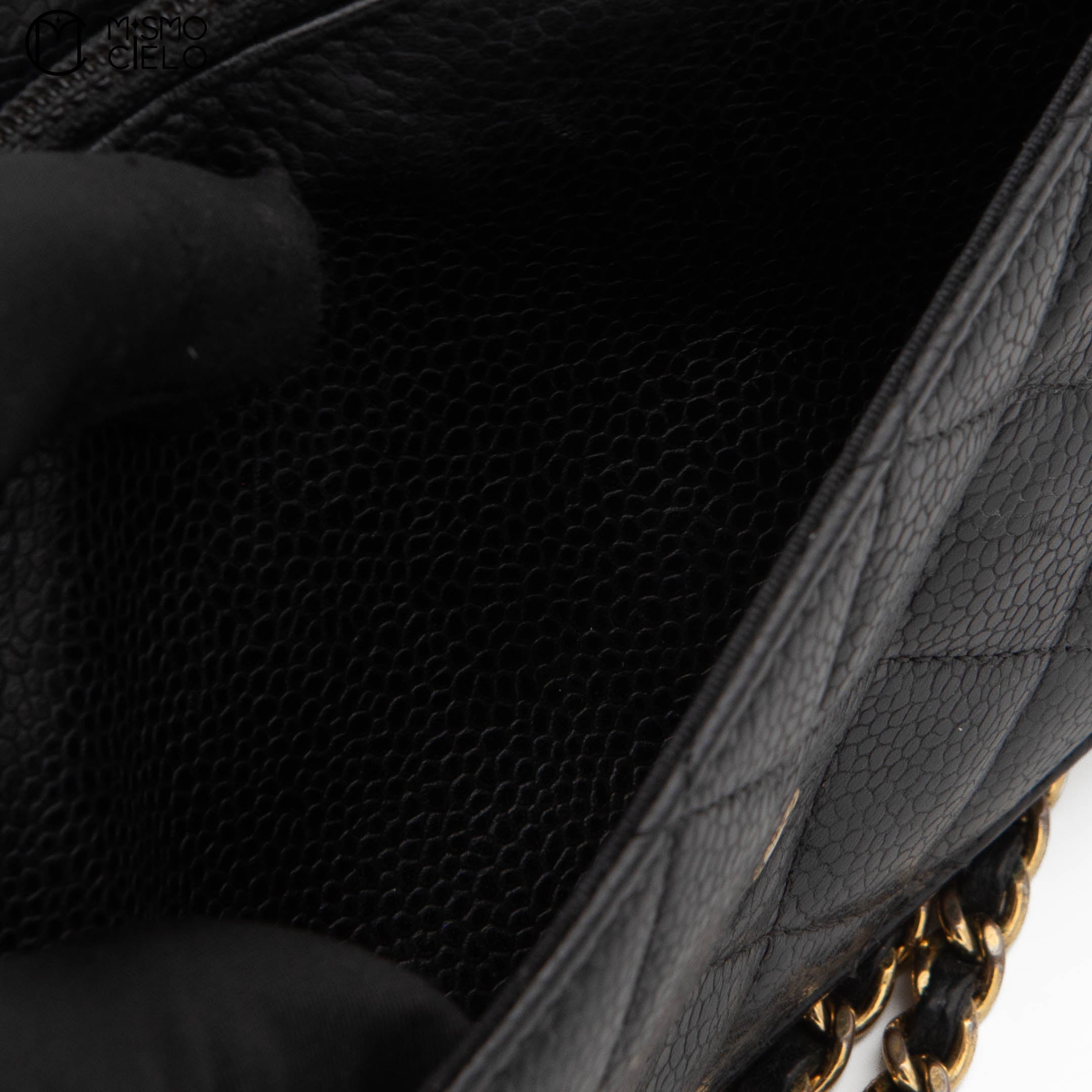 Caviar Classic Wallet with Chain
