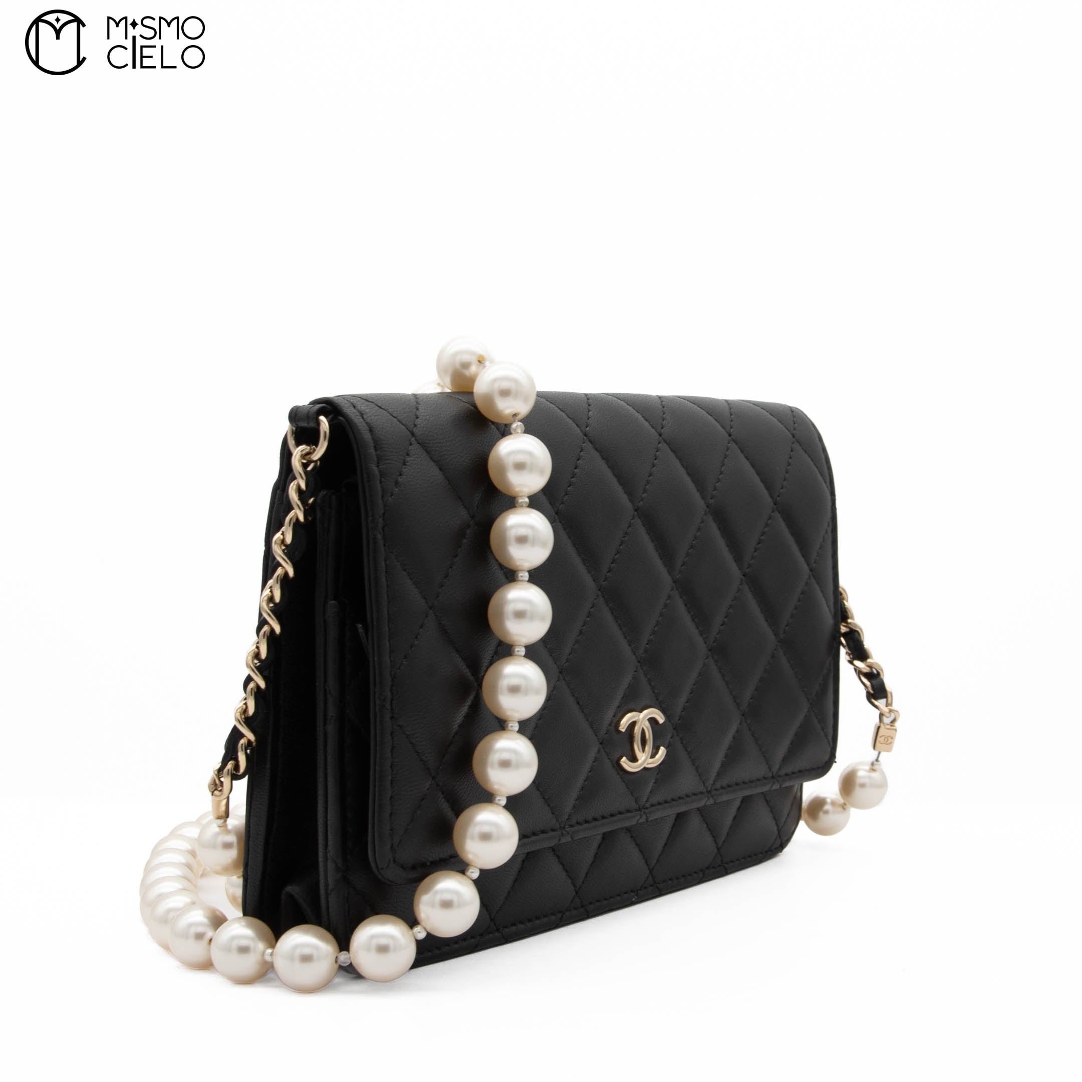 CC Quilted Lambskin Pearl Wallet with Chain