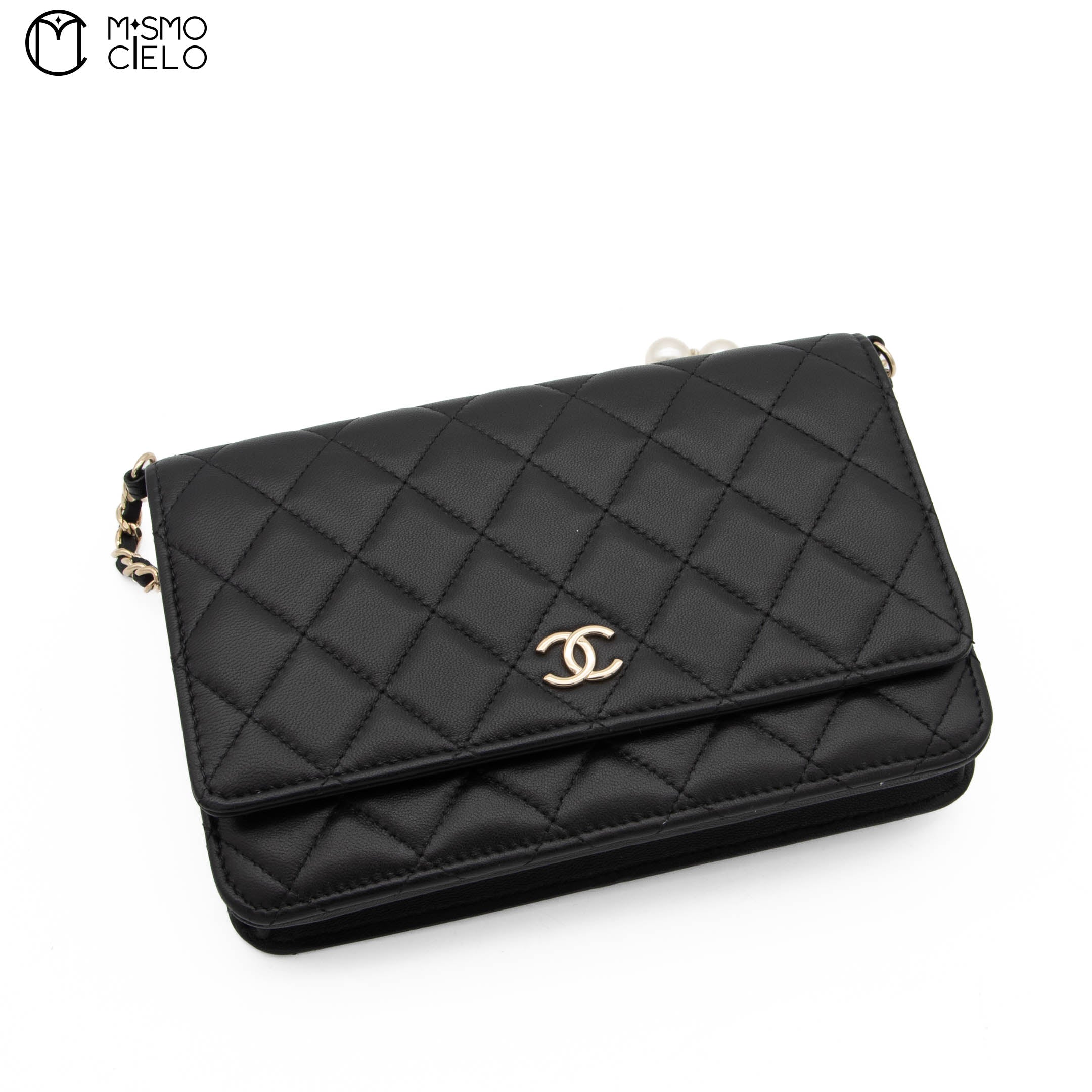 CC Quilted Lambskin Pearl Wallet with Chain