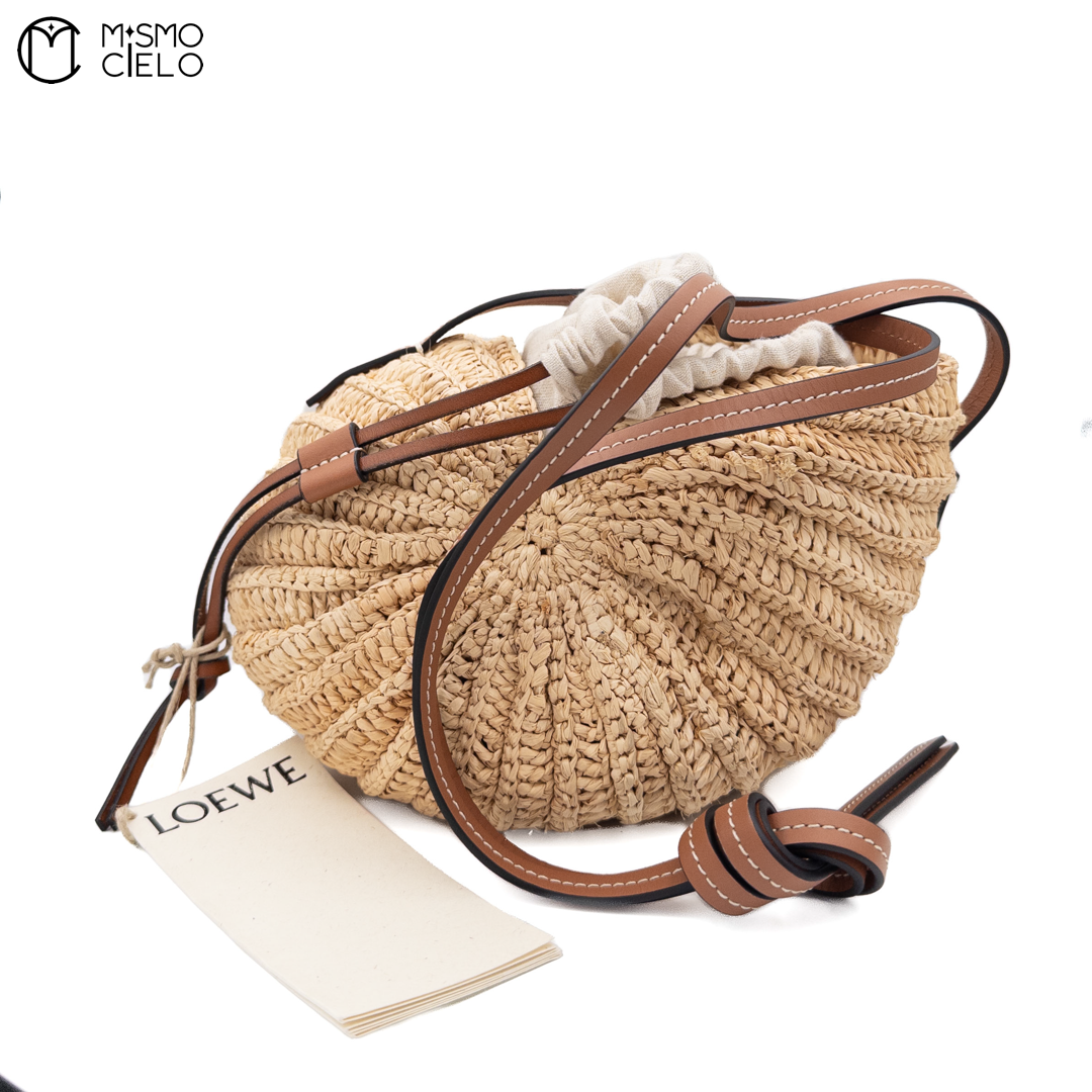 LOEWE Beige Raffia A623M96X01 Shell Shoulder Bag